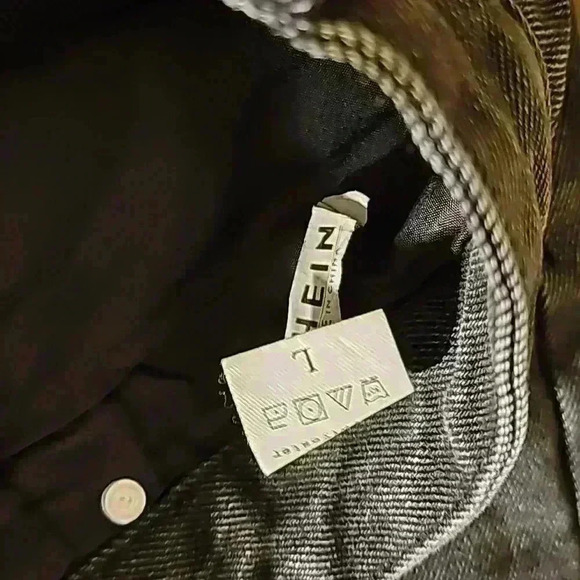 Womens Shein Black Distressed Denim Cropped Ankle 32" waist 27" inseam - Picture 3 of 4